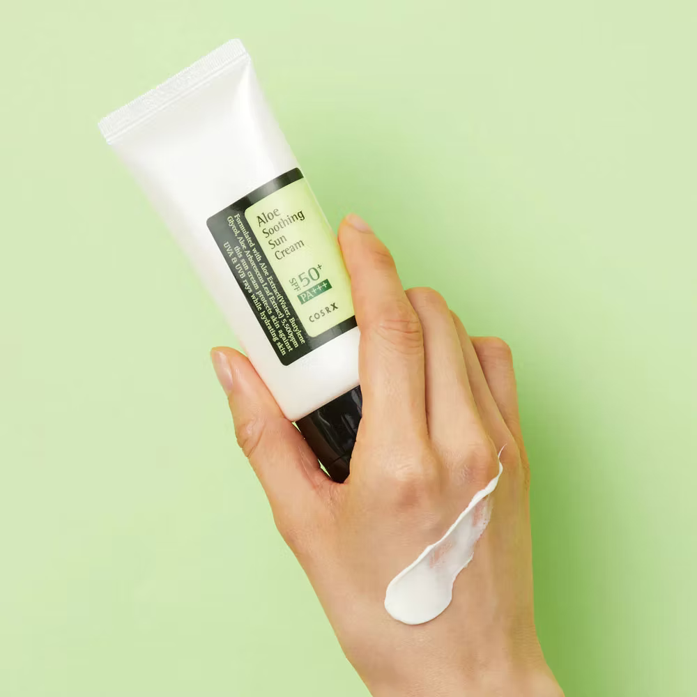 CREMA SOLAR CALMANTE DE ALOE SPF50+ · COSRX